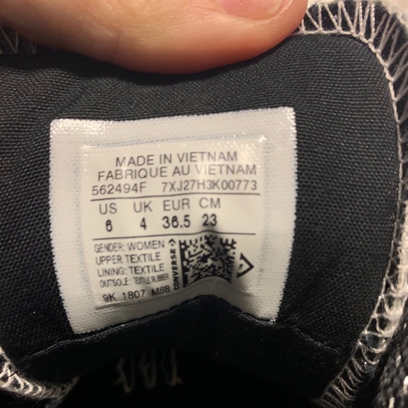 Converse - Picture 3 of 3